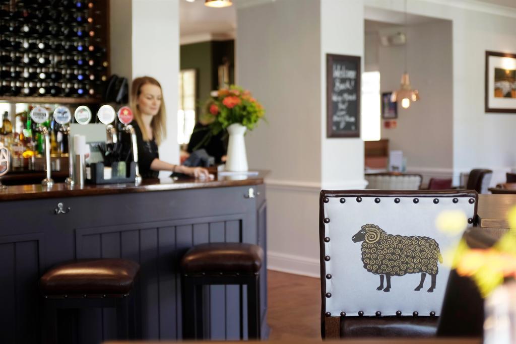 The Fleece Otel Witney Dış mekan fotoğraf